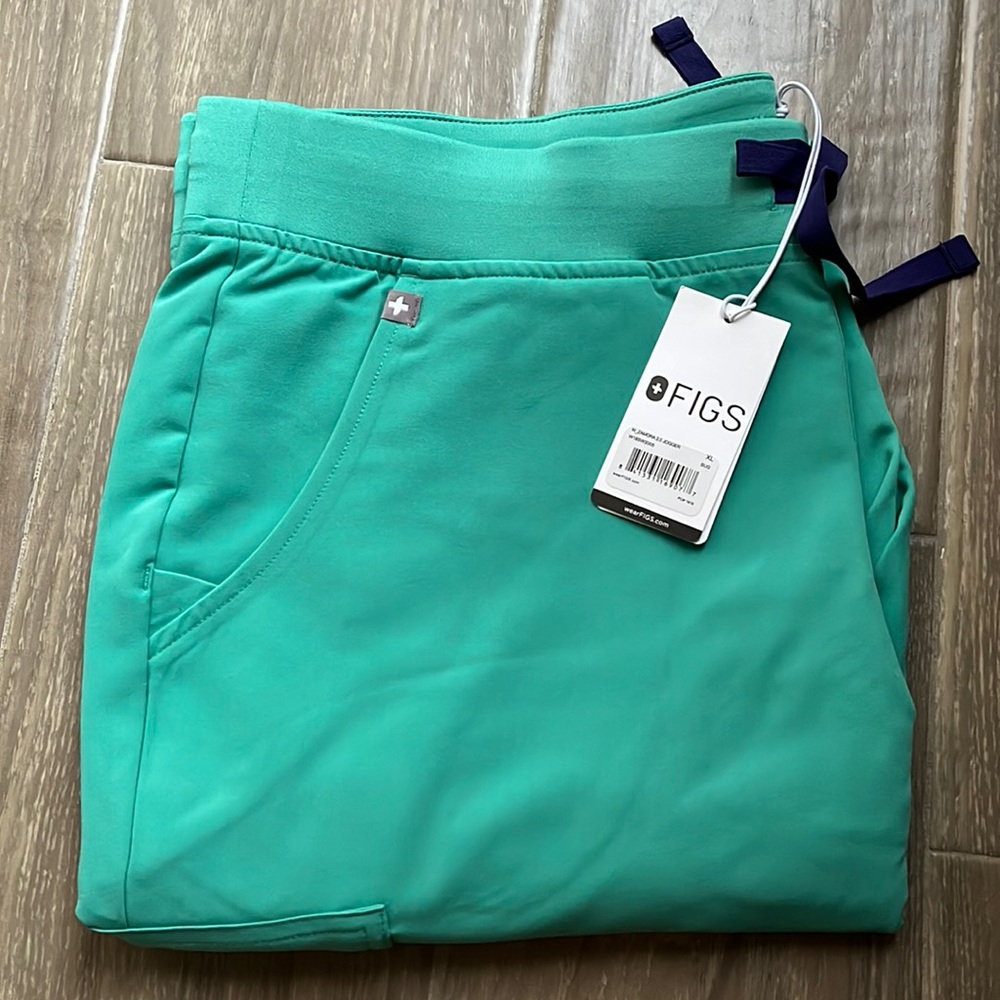 Figs Women’s Surgical Green Zamora - 2.0 Jogger Scrub Pants
